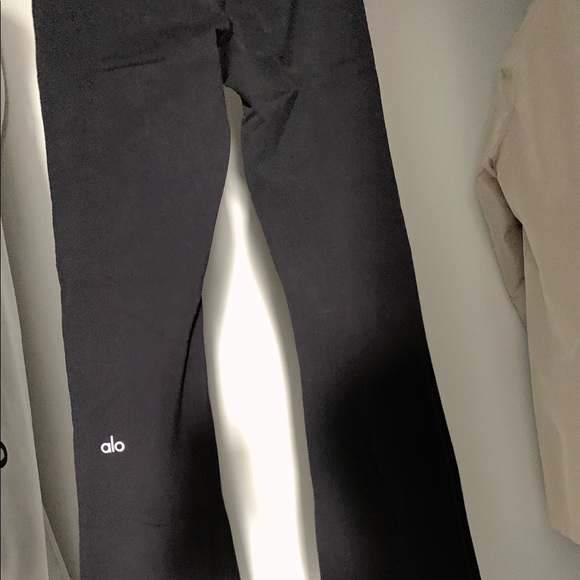 Alo Yoga cropped flare pants XS black - Picture 4 of 7